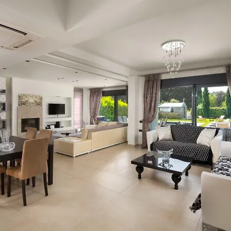 Вилла Villa Elena